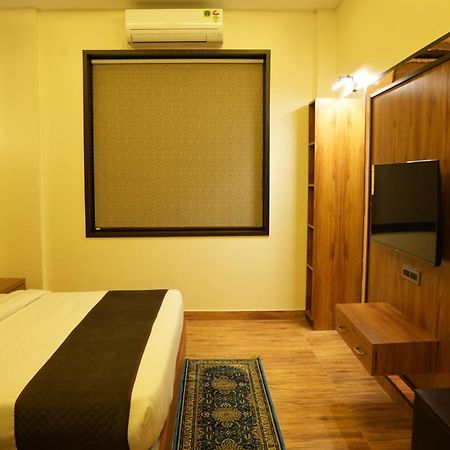 Hotel Prime Safari Dźajpur Zewnętrze zdjęcie