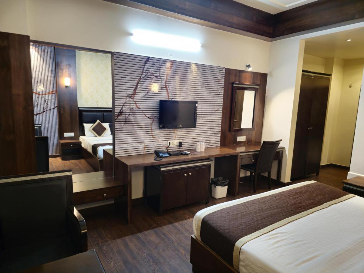 Hotel Prime Safari Dźajpur Zewnętrze zdjęcie